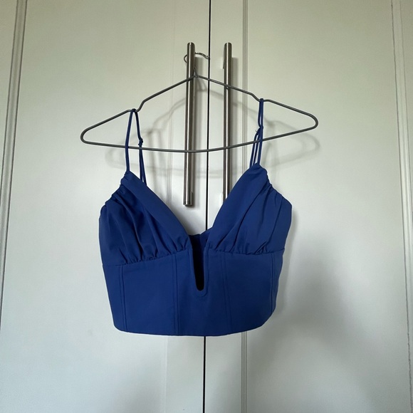 Blue cropped tank top from Zara in size XS - Picture 2 of 3